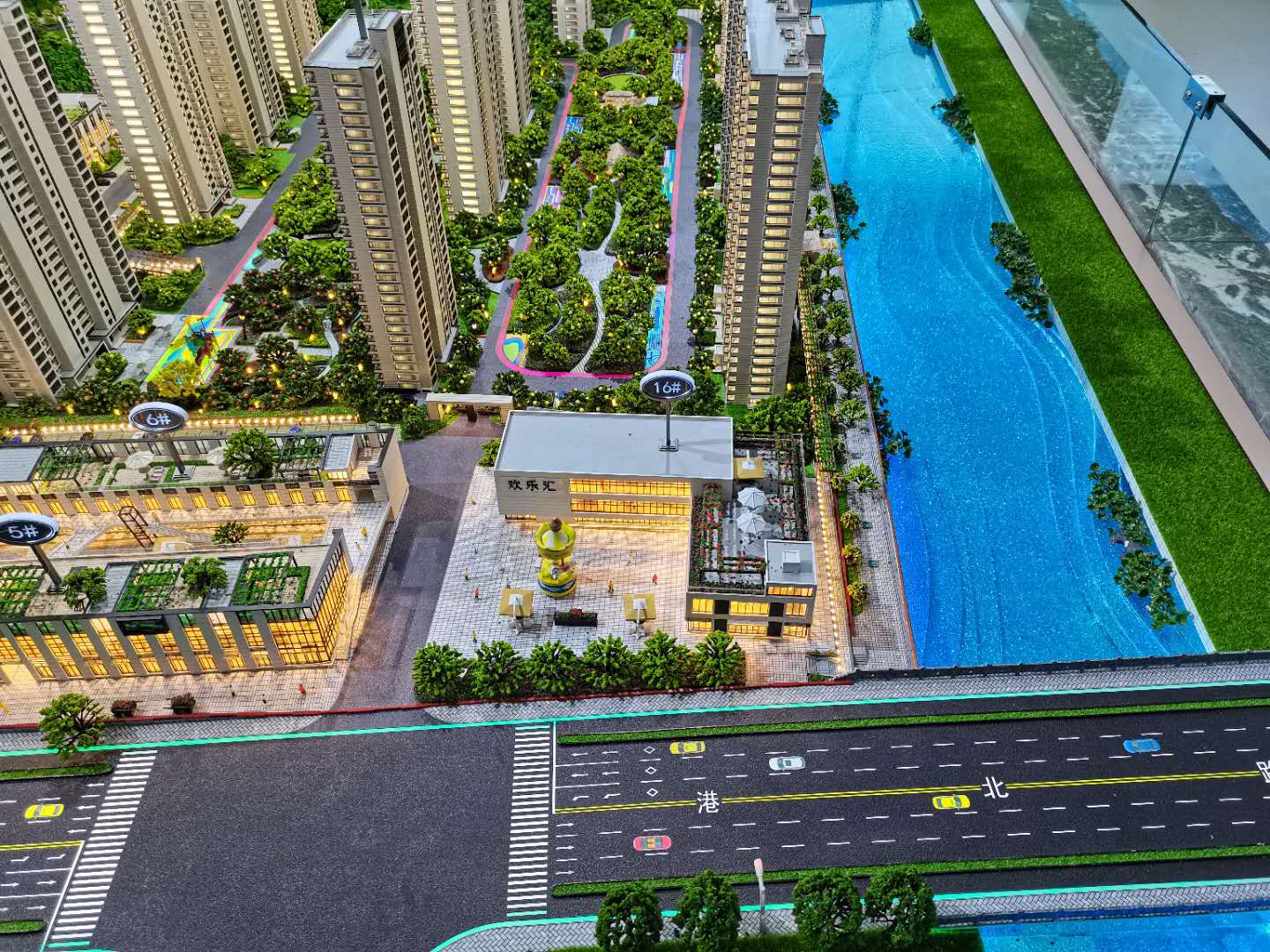 房地產(chǎn)銷(xiāo)售模型制作.jpg 房地產(chǎn)銷(xiāo)售模型制作.jpg